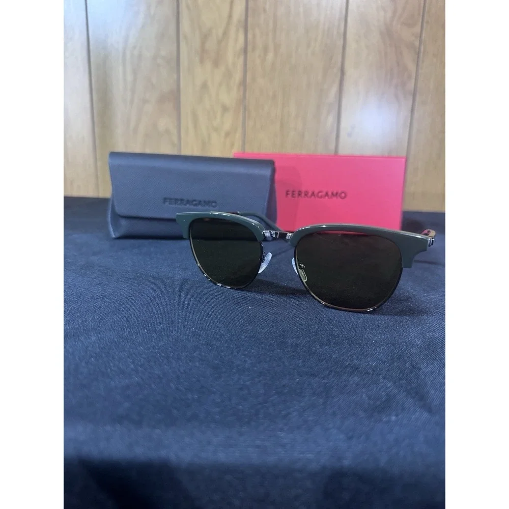 NEW‎ Salvatore Ferragamo SF 307S 302 Olive Green CLUBMASTER Sunglasses & Case